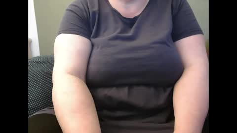 Snapshot of marthabriest chatting on 03.09.25 Martha online show from 03.09.25