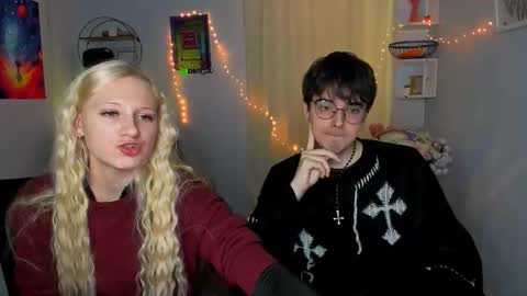 Snapshot of martin_neil chatting on 02.05.26 Martin online show from 02.05.26