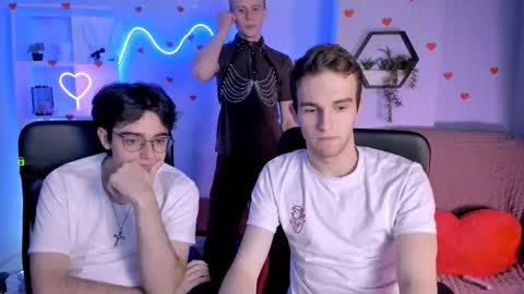 Snapshot of martin_neil chatting on 02.14.26 Martin online show from 02.14.26