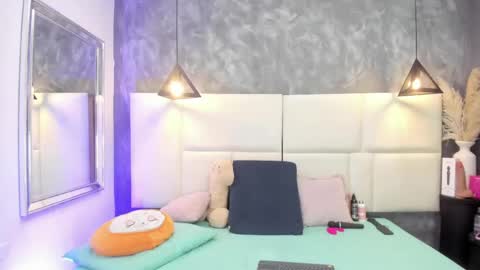 Snapshot of martina_armos chatting on 04.28.26 Martina online show from 04.28.26