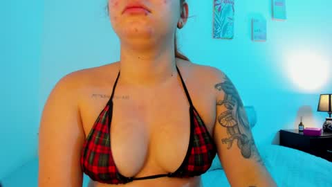 Snapshot of martina_connor1 chatting on 05.02.26 C A R O L I N A online show from 05.02.26