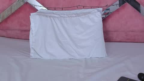 Laura online show from 03.06.25