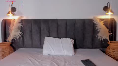 Laura online show from 10.10.25