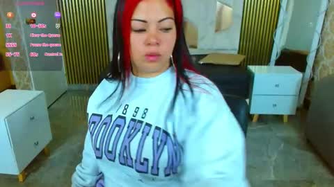 Snapshot of martina_tay chatting on 10.20.25 Hey im martina online show from 10.20.25