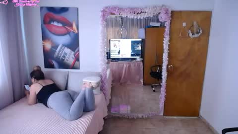 Snapshot of martiniella chatting on 05.07.26 Antonella Martini online show from 05.07.26