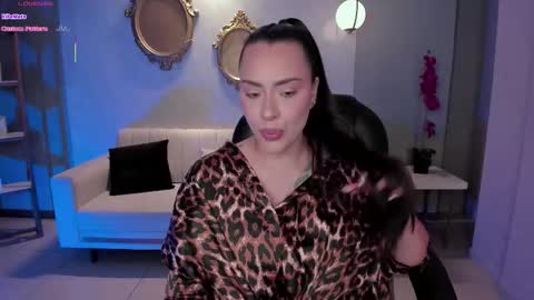 Snapshot of martinnabonnet chatting on 11.24.25 Martinna Bonnet online show from 11.24.25