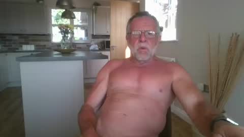Snapshot of martinrgbxxxx chatting on 07.10.26 martinrgbxxxx online show from 07.10.26