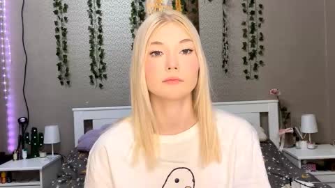 Lisa online show from 01.07.26