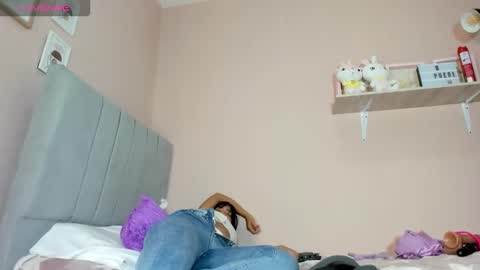 mary_cute9 online show from 11.26.25