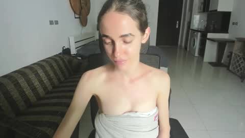 Snapshot of mary_janee__ chatting on 10.25.25 Mary Jane online show from 10.25.25