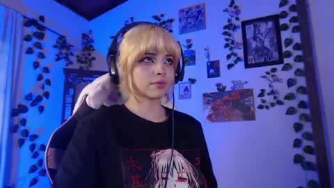 Snapshot of mary_janness chatting on 02.10.25 100 online show from 02.10.25