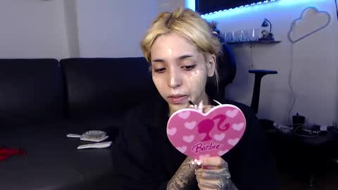 Snapshot of mary_janness chatting on 02.21.25 100 online show from 02.21.25