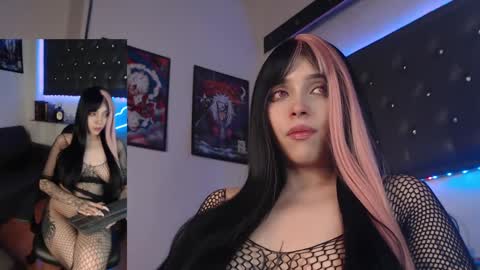 Snapshot of mary_janness chatting on 03.04.25 100 online show from 03.04.25