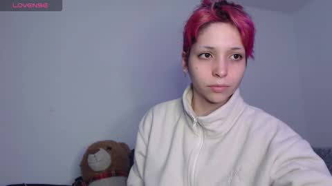 Snapshot of mary_janness chatting on 10.11.25 100 online show from 10.11.25