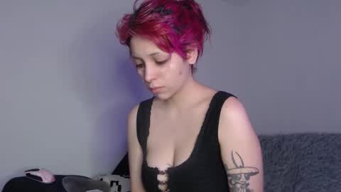 Snapshot of mary_janness chatting on 10.14.25 100 online show from 10.14.25