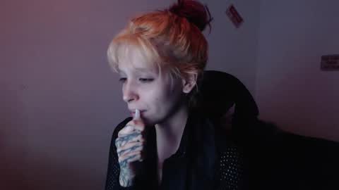 Snapshot of mary_janness chatting on 11.21.25 100 online show from 11.21.25