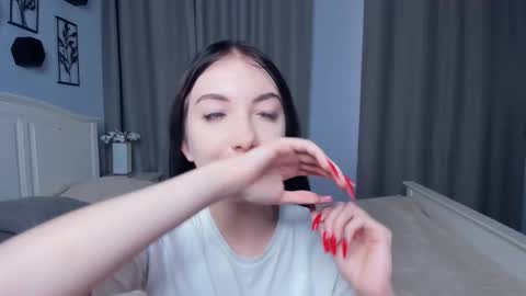 Mary online show from 12.15.25