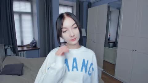 Mary online show from 12.22.25