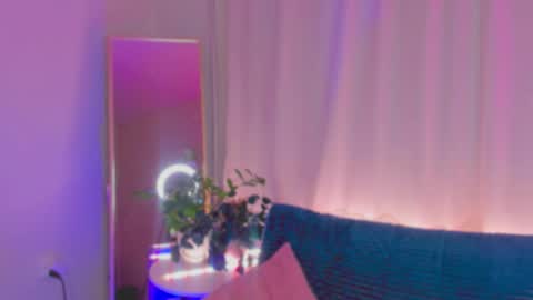 Snapshot of mary_radiant chatting on 02.07.26 Mary online show from 02.07.26