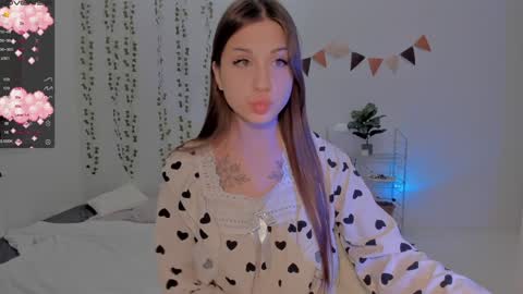 Snapshot of mary_tim chatting on 12.11.24 Maryana online show from 12.11.24