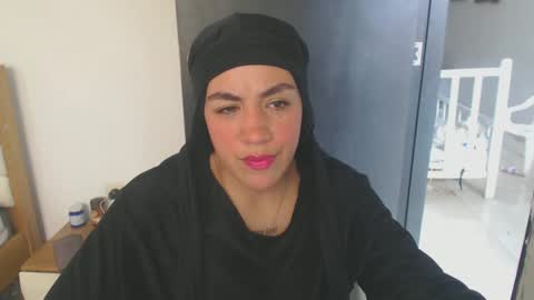 Snapshot of maryam_arabicmilk chatting on 01.02.25 maryam_arabicmilk online show from 01.02.25