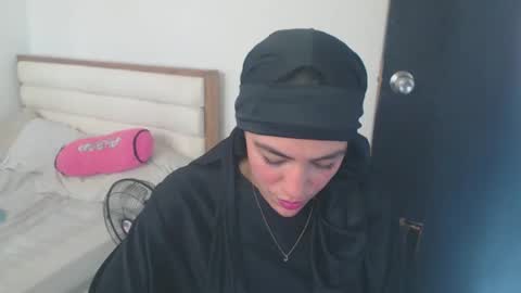 Snapshot of maryam_arabicmilk chatting on 01.15.25 maryam_arabicmilk online show from 01.15.25