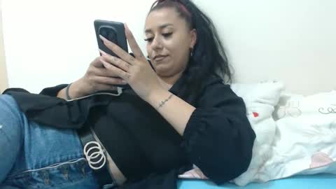 Snapshot of maryem199115 chatting on 05.12.26 maryem online show from 05.12.26