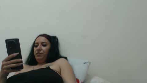 Snapshot of maryem199115 chatting on 05.22.26 maryem online show from 05.22.26