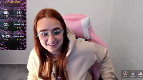 Dulce Maria online show from 12.14.24