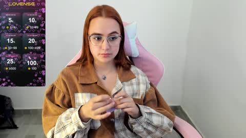 Dulce Maria online show from 12.17.24