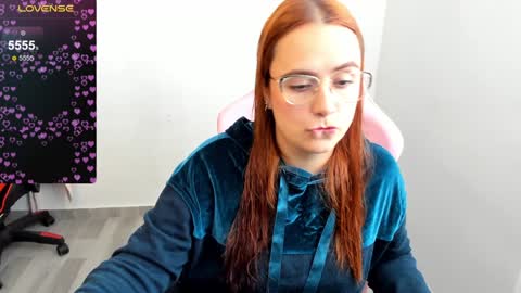 Dulce Maria online show from 01.06.25