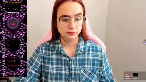 Dulce Maria online show from 02.11.25