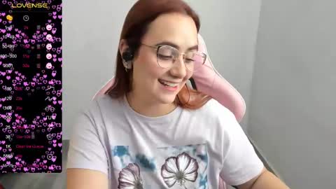 Dulce Maria online show from 02.18.25