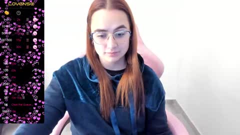 Dulce Maria online show from 02.25.25