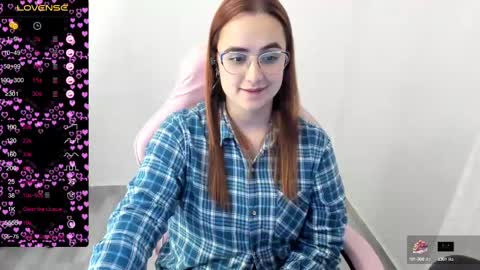 Dulce Maria online show from 03.05.25