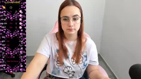 Dulce Maria online show from 03.05.25