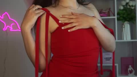 Snapshot of marymillerr chatting on 04.29.26 Mary Miller online show from 04.29.26