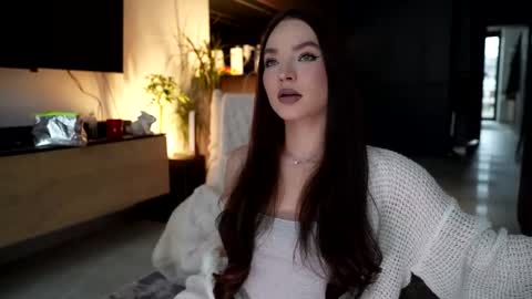 Marina online show from 11.15.25