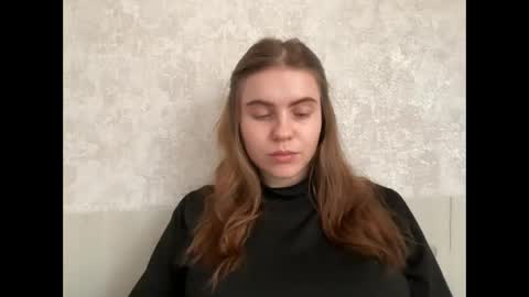 MaryYourr online show from 04.22.26