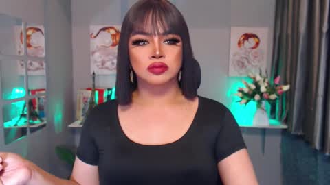 Snapshot of masarapkahitwalang_sauce18 chatting on 01.25.25 VALE online show from 01.25.25