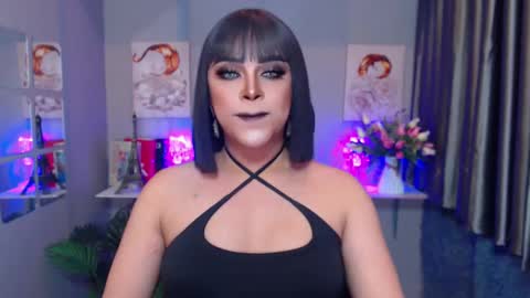 Snapshot of masarapkahitwalang_sauce18 chatting on 01.29.25 VALE online show from 01.29.25