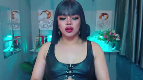 Snapshot of masarapkahitwalang_sauce18 chatting on 02.01.25 VALE online show from 02.01.25