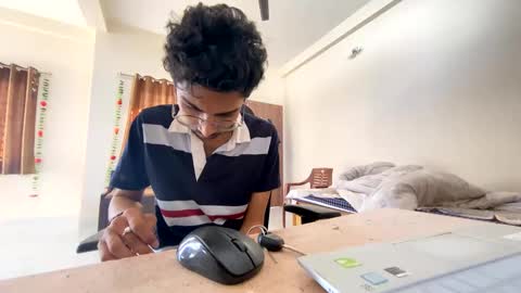 Mask Boy online show from 02.09.25