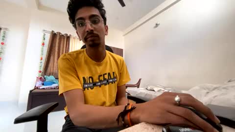 Mask Boy online show from 02.13.25