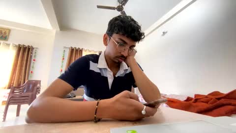 Mask Boy online show from 03.04.25