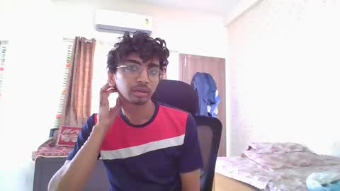 Mask Boy online show from 09.28.25