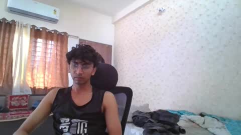 Mask Boy online show from 10.15.25