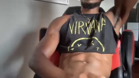 Snapshot of maskedmanblacc chatting on 11.03.25 maskedmanblacc online show from 11.03.25