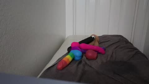 maskedmilf822397 online show from 05.17.26