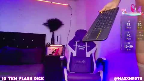 Mason Rothwell   online show from 09.27.25